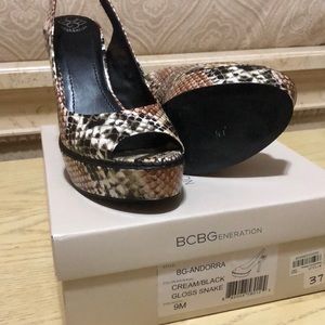 BCBG Snake cream/black